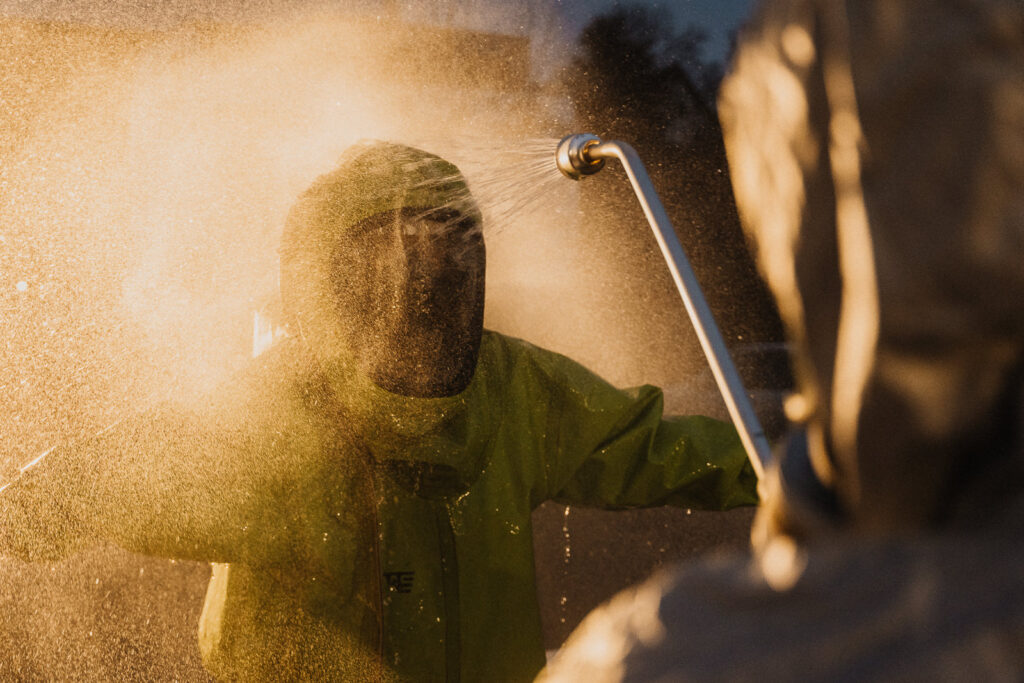 Modernes Lifestyle- und Businessfoto eines Feuerwehrmanns im Kreis Konstanz am Bodensee